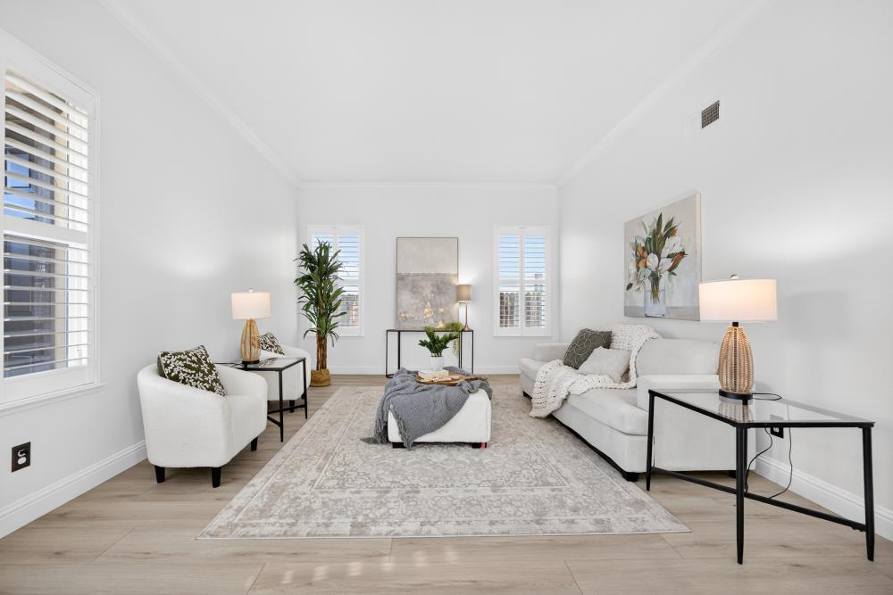 712 Mount Errigal Place