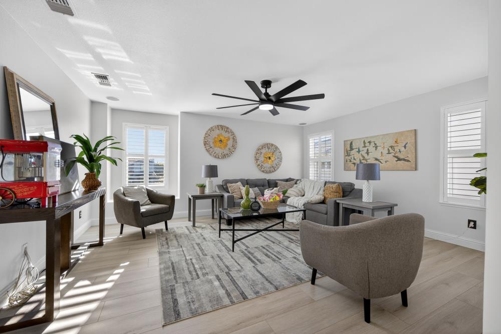 712 Mount Errigal Place