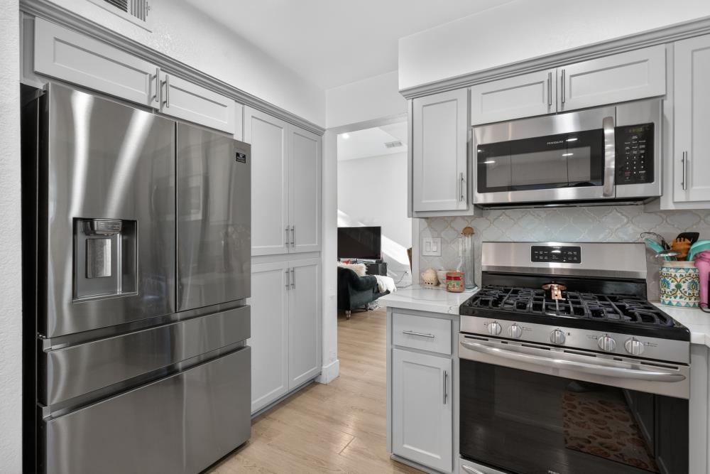 4133 Singing Tree Way