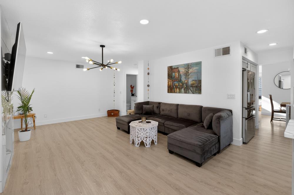 4133 Singing Tree Way