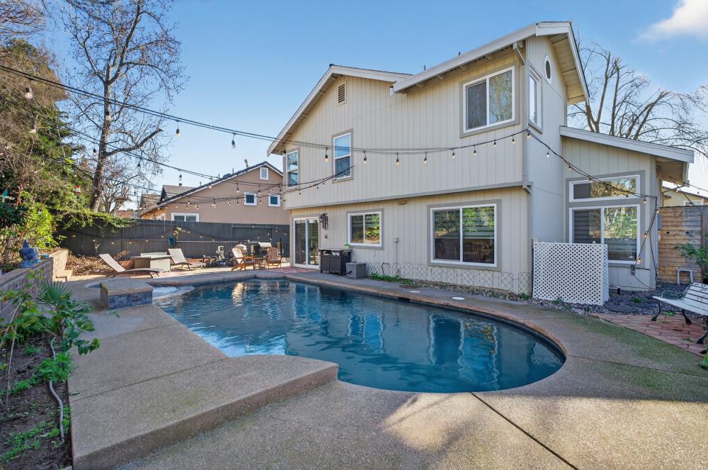 4133 Singing Tree Way