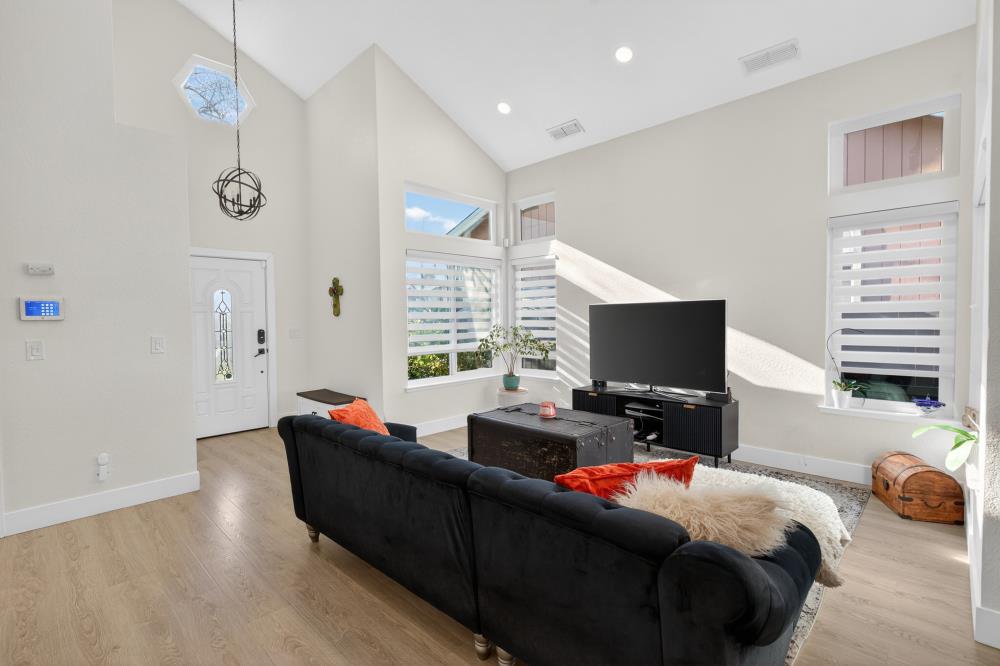 4133 Singing Tree Way