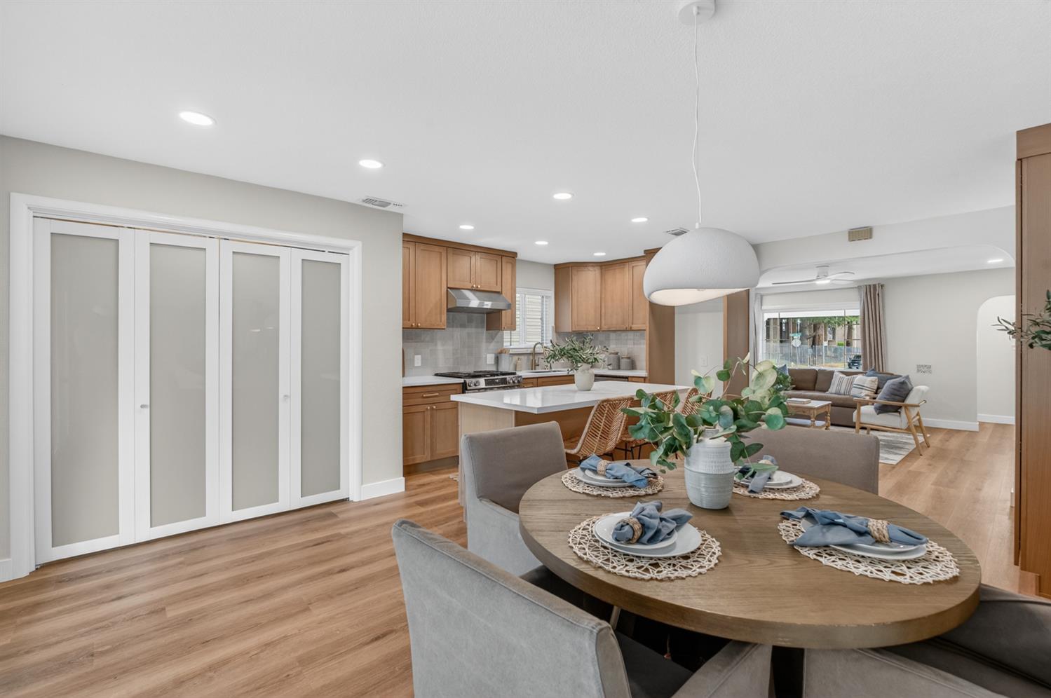 2121 Royal Oaks Drive