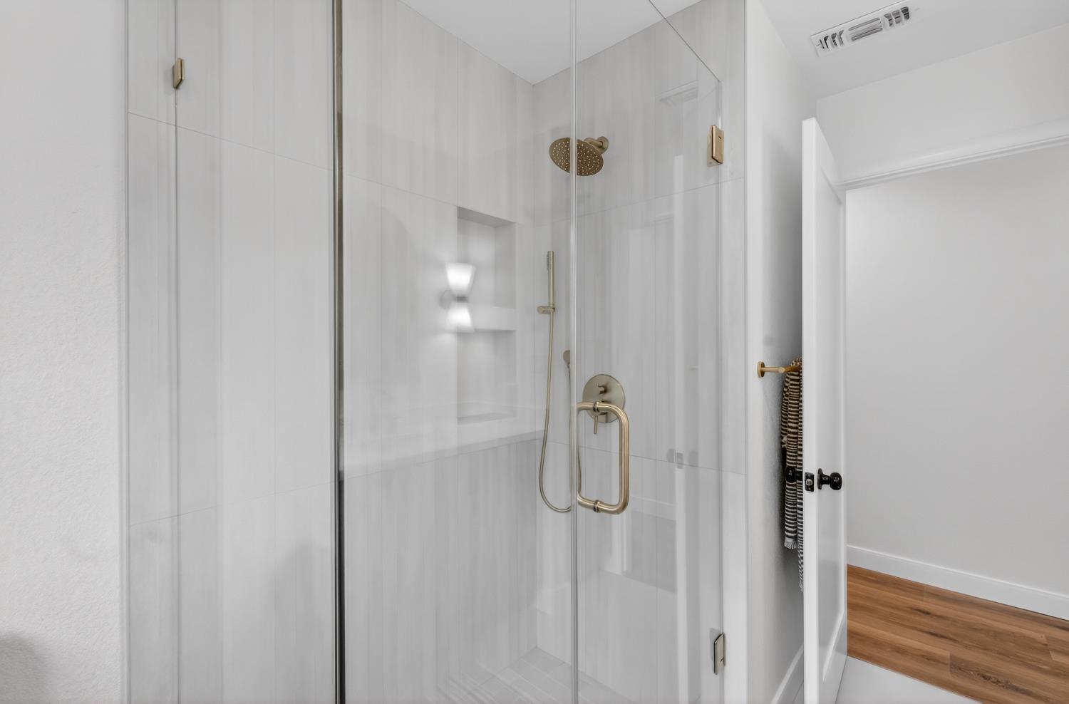 2121 Royal Oaks Drive