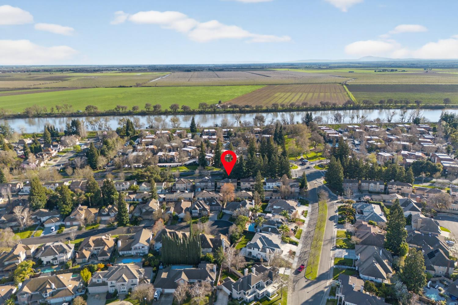 8006 N Linda Isle Lane