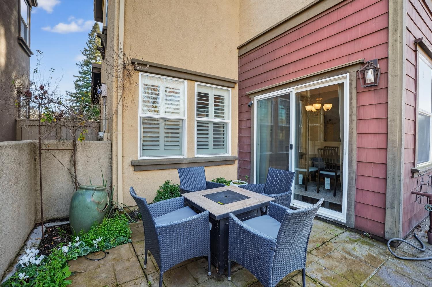 8006 N Linda Isle Lane