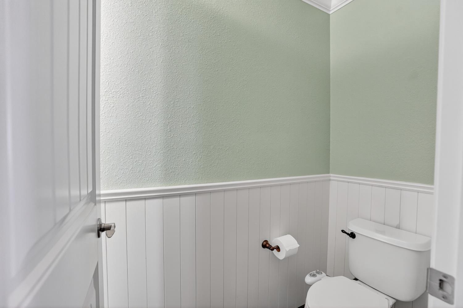 8006 N Linda Isle Lane