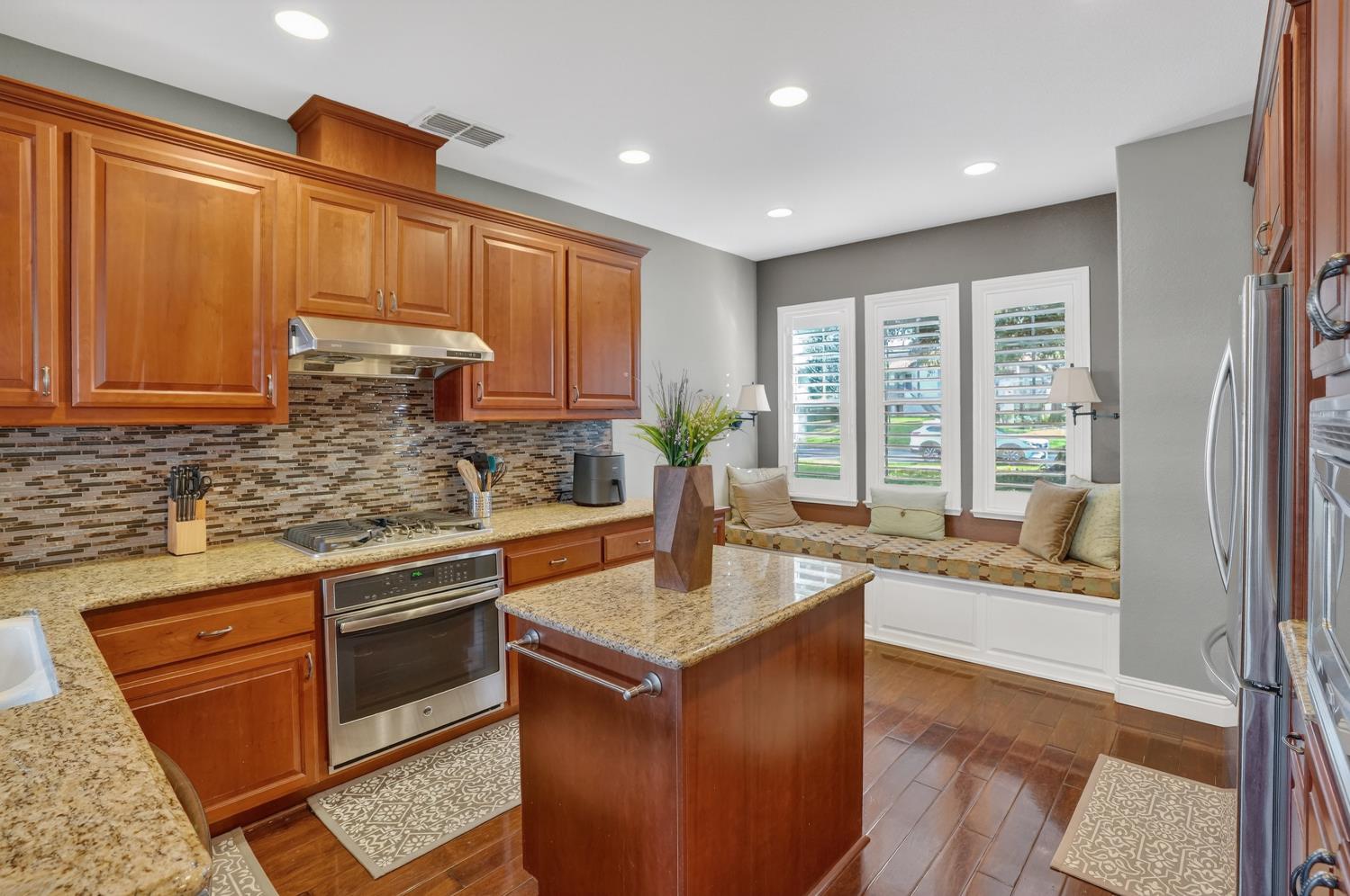 8006 N Linda Isle Lane