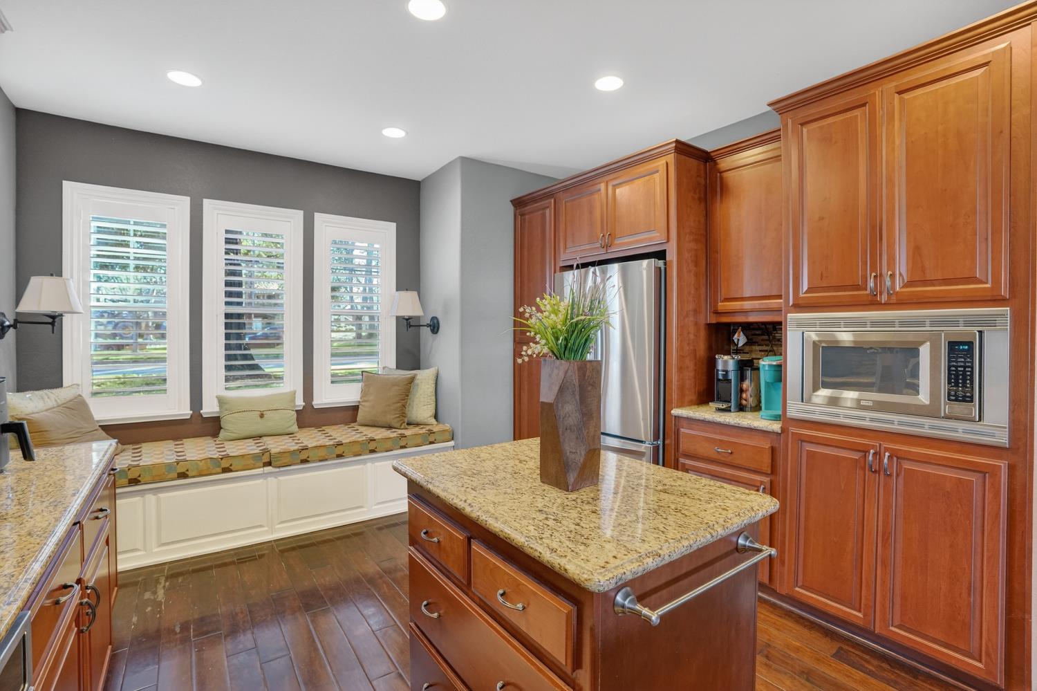 8006 N Linda Isle Lane