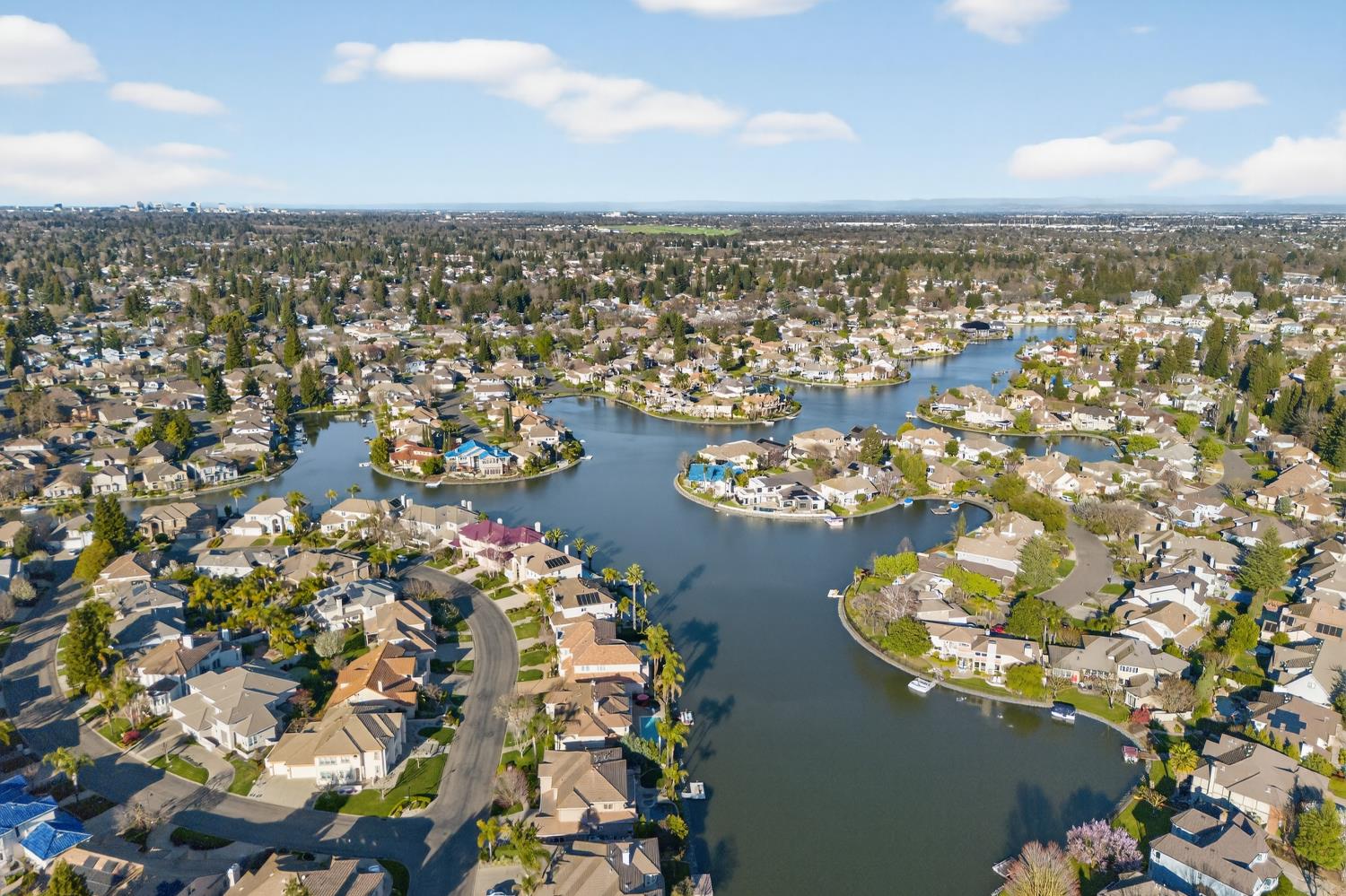 8006 N Linda Isle Lane