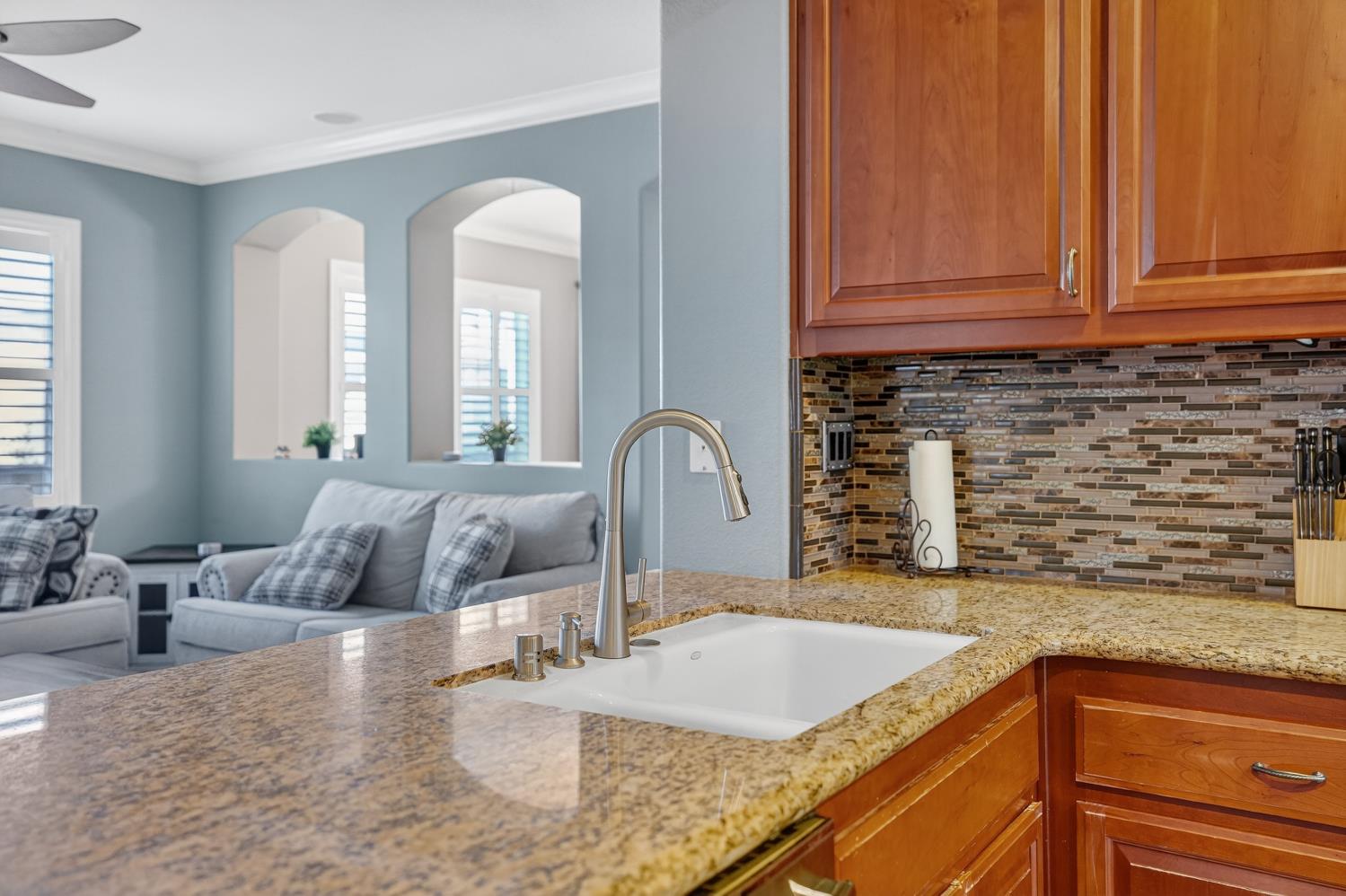 8006 N Linda Isle Lane