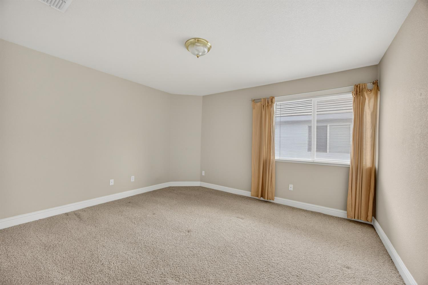 5216 Wyndham Oak Lane