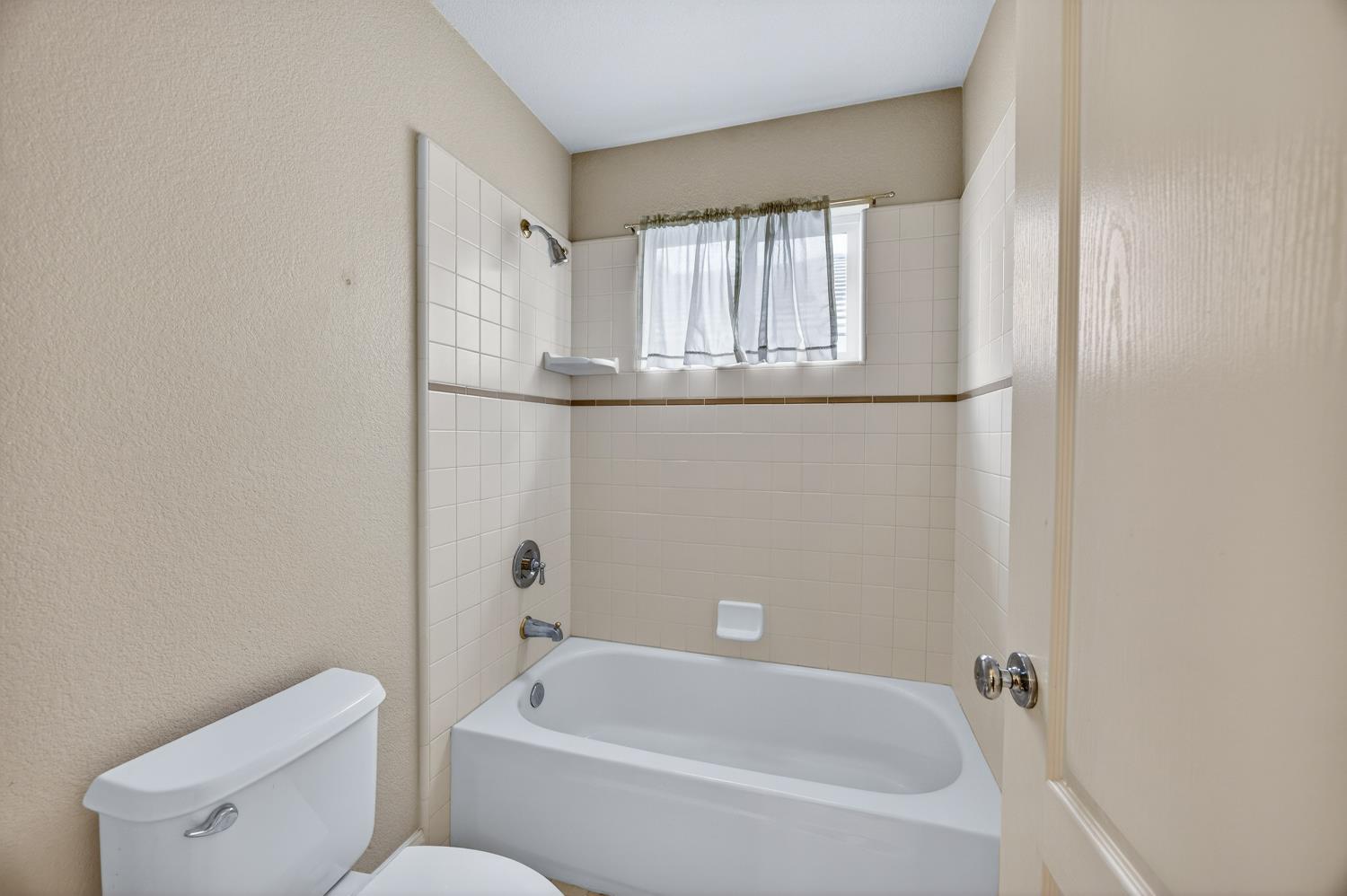 5216 Wyndham Oak Lane