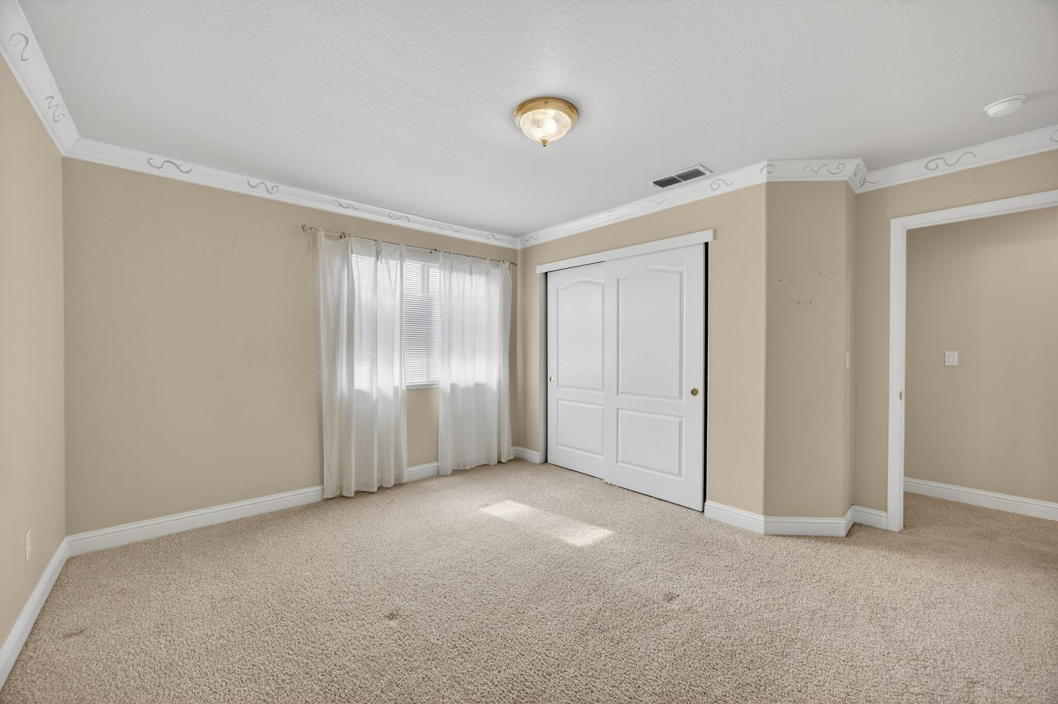 5216 Wyndham Oak Lane