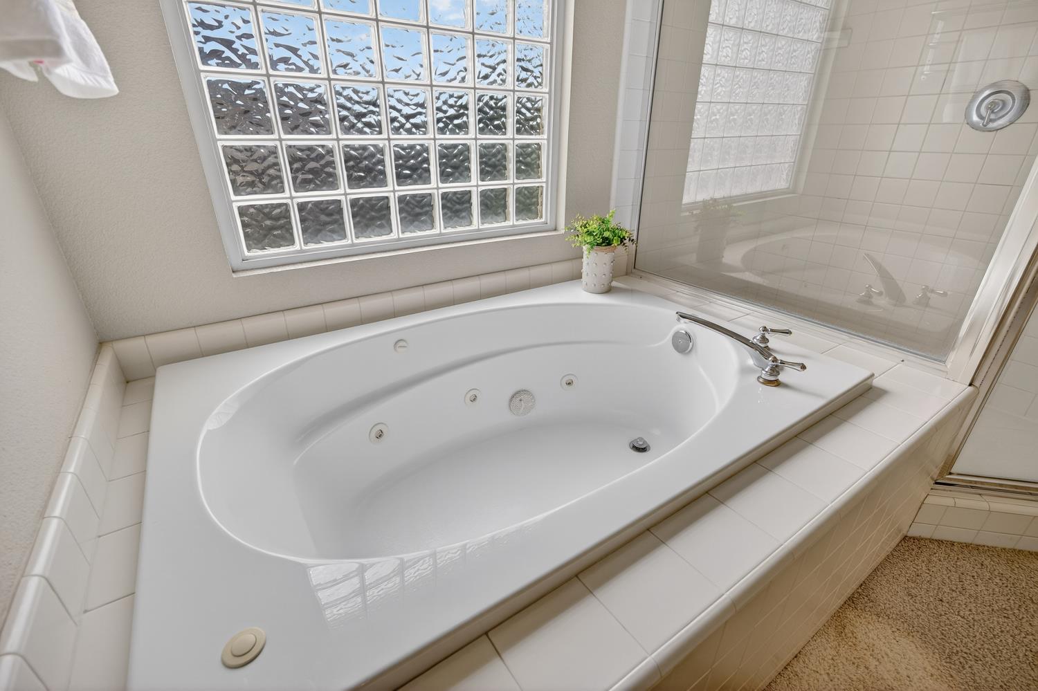 5216 Wyndham Oak Lane