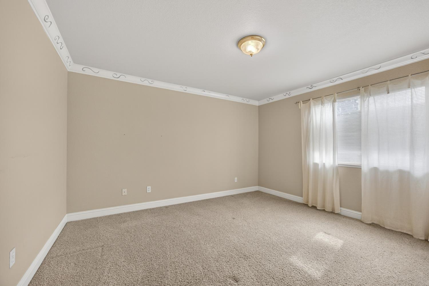 5216 Wyndham Oak Lane