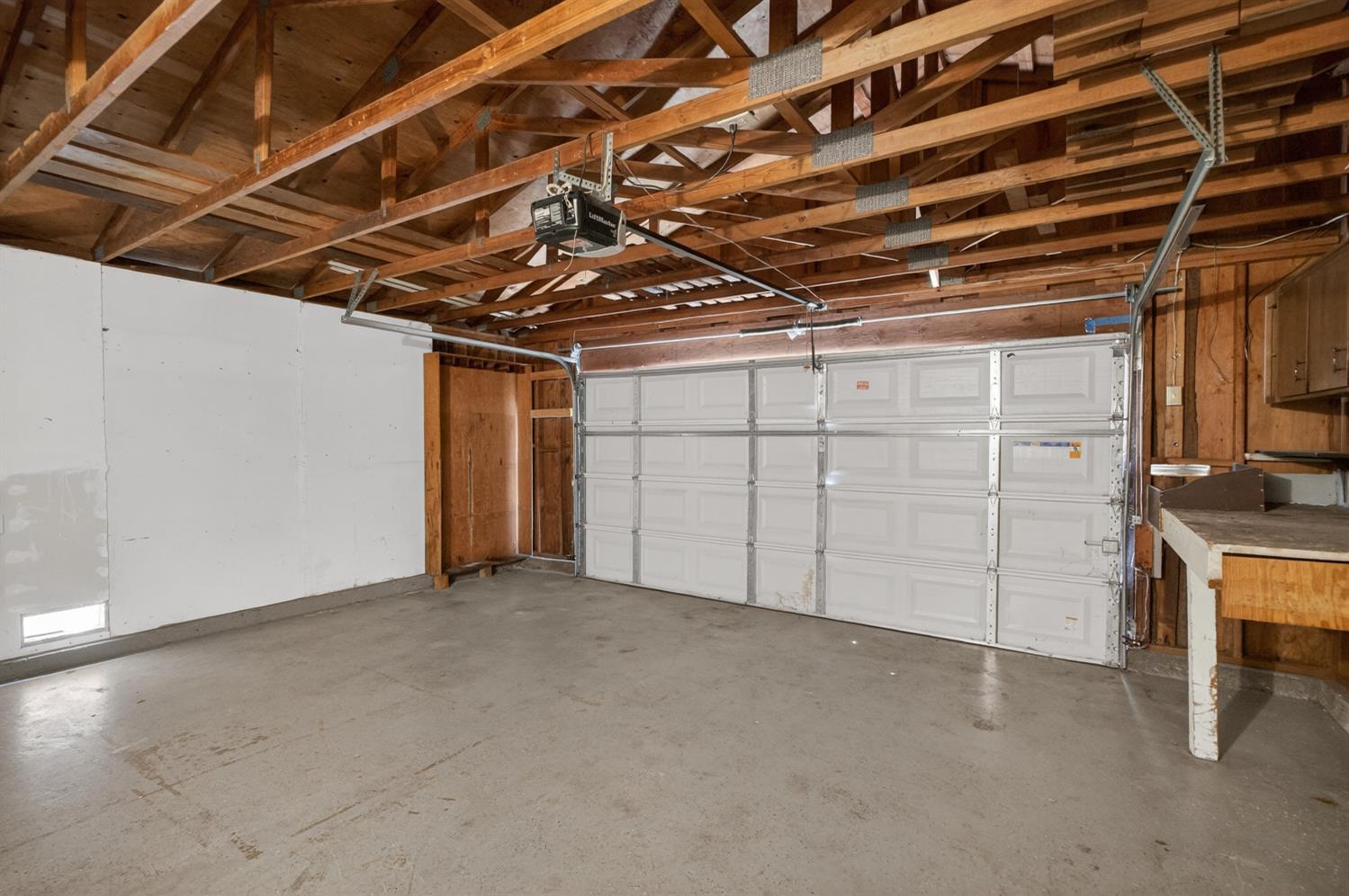 1632 Klamath River Dr.