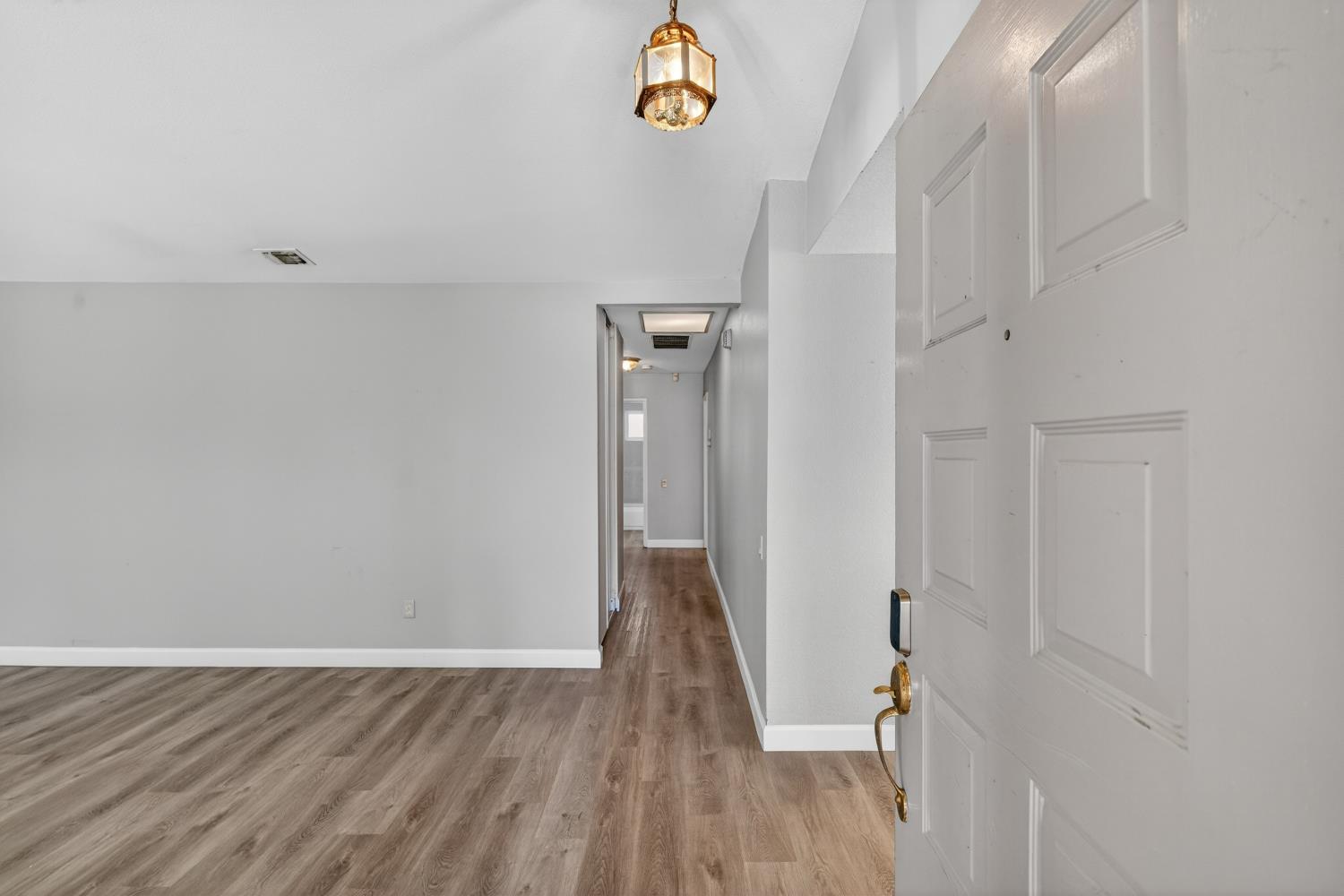 1632 Klamath River Dr.