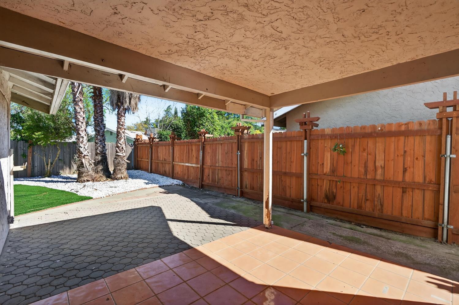 1632 Klamath River Dr.