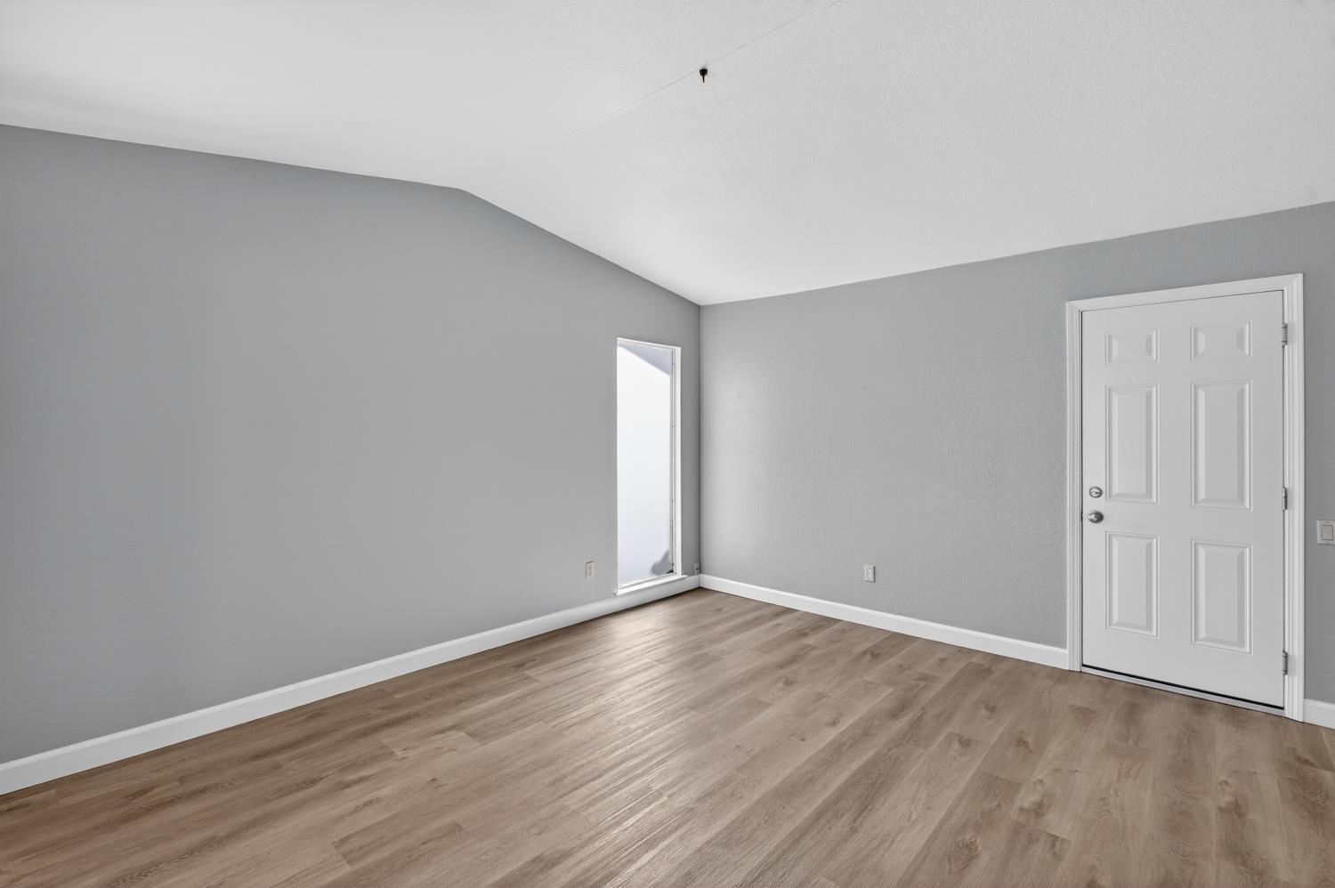 1632 Klamath River Dr.