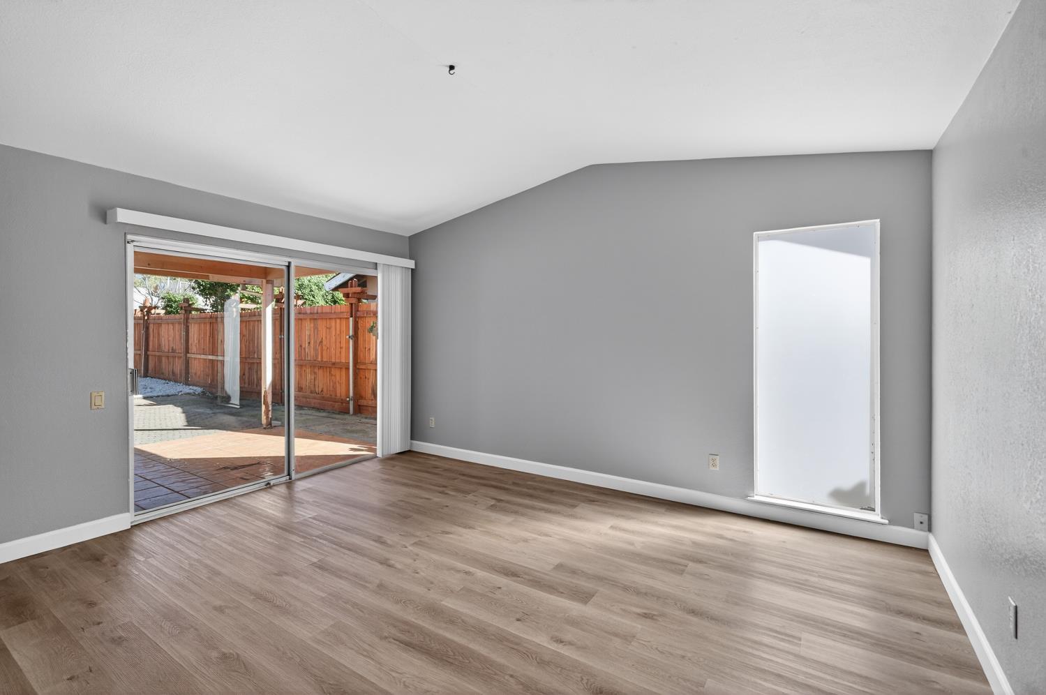 1632 Klamath River Dr.