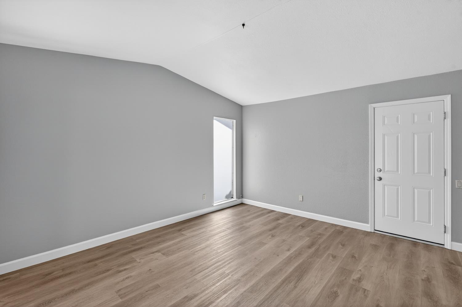 1632 Klamath River Dr.