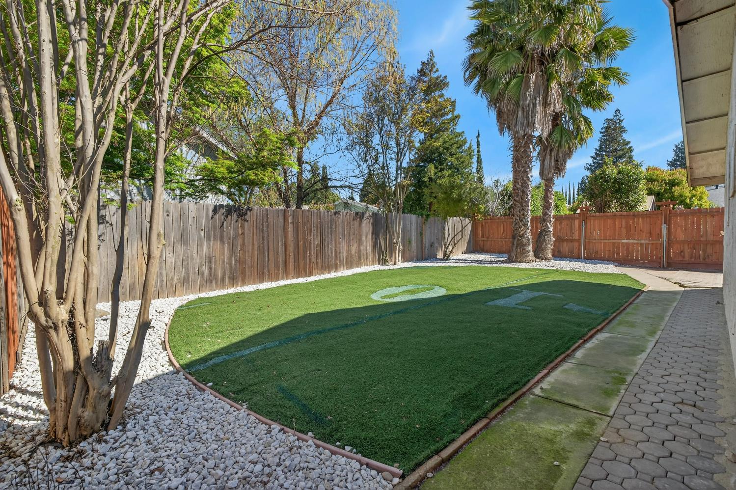 1632 Klamath River Dr.