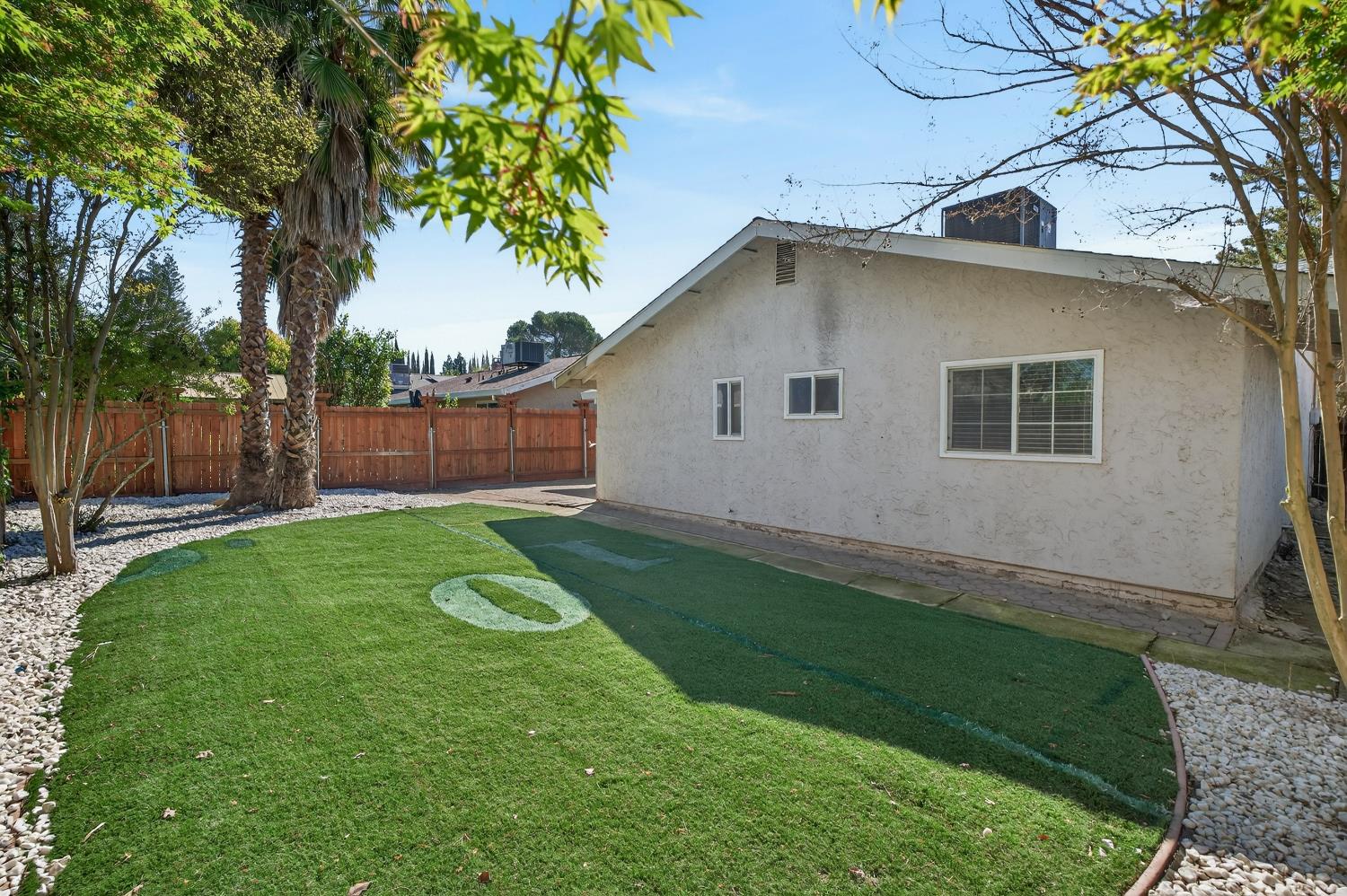 1632 Klamath River Dr.