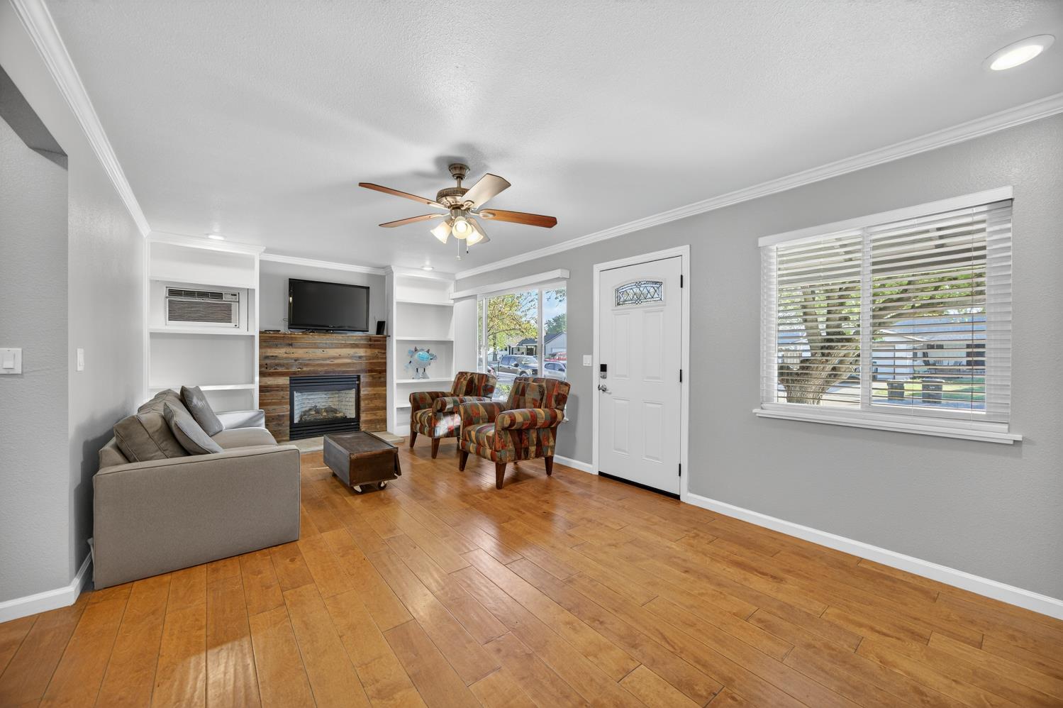 6748 Golf View Drive