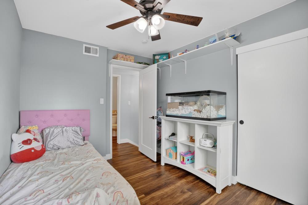 2374 Via Camino Avenue