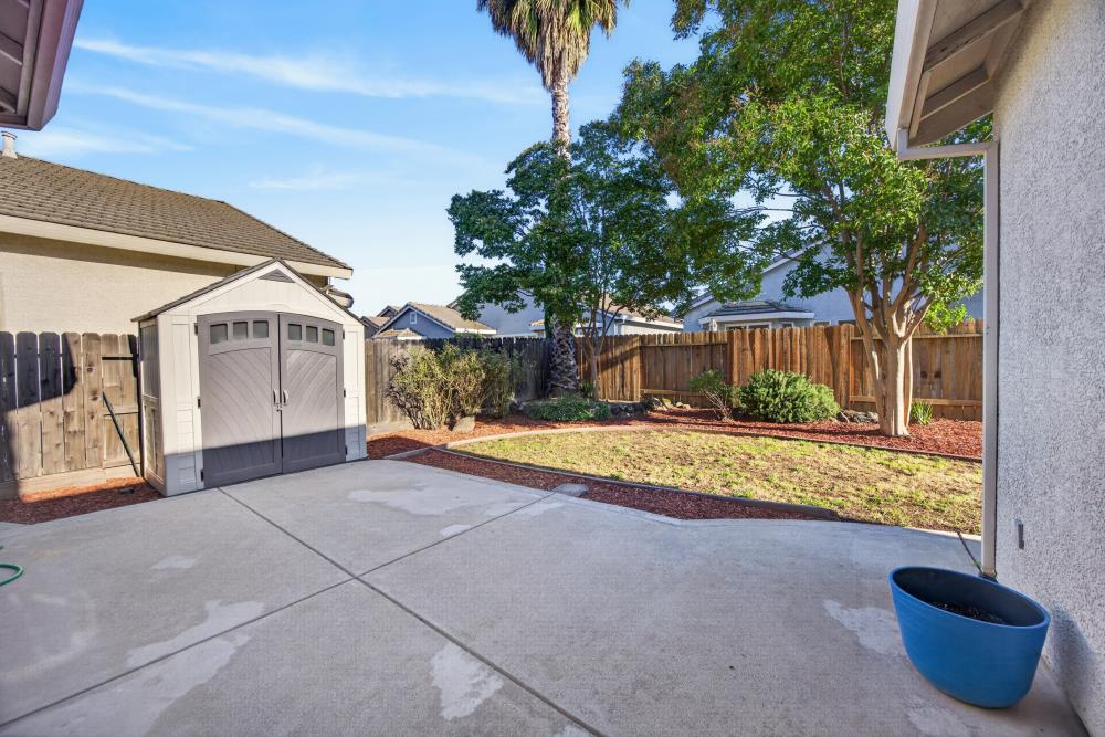 9672 Harvest View Way