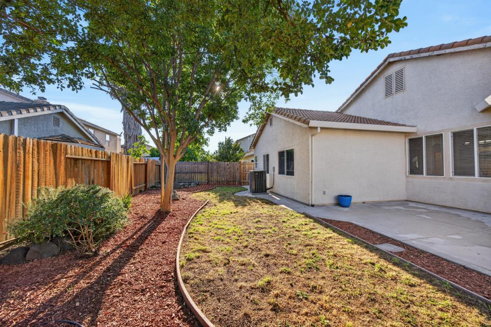 9672 Harvest View Way