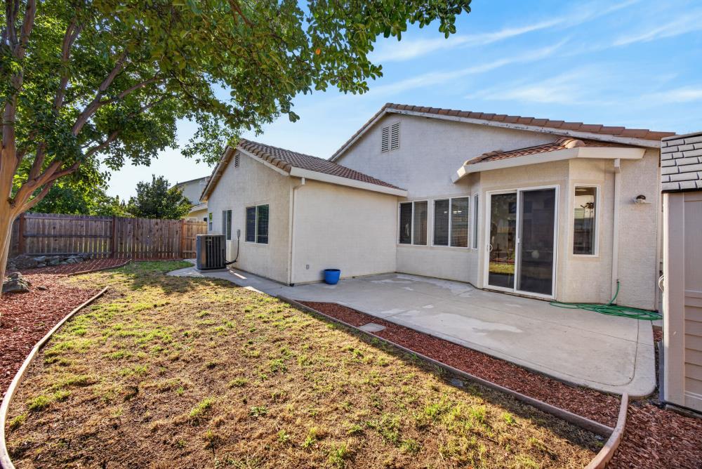 9672 Harvest View Way