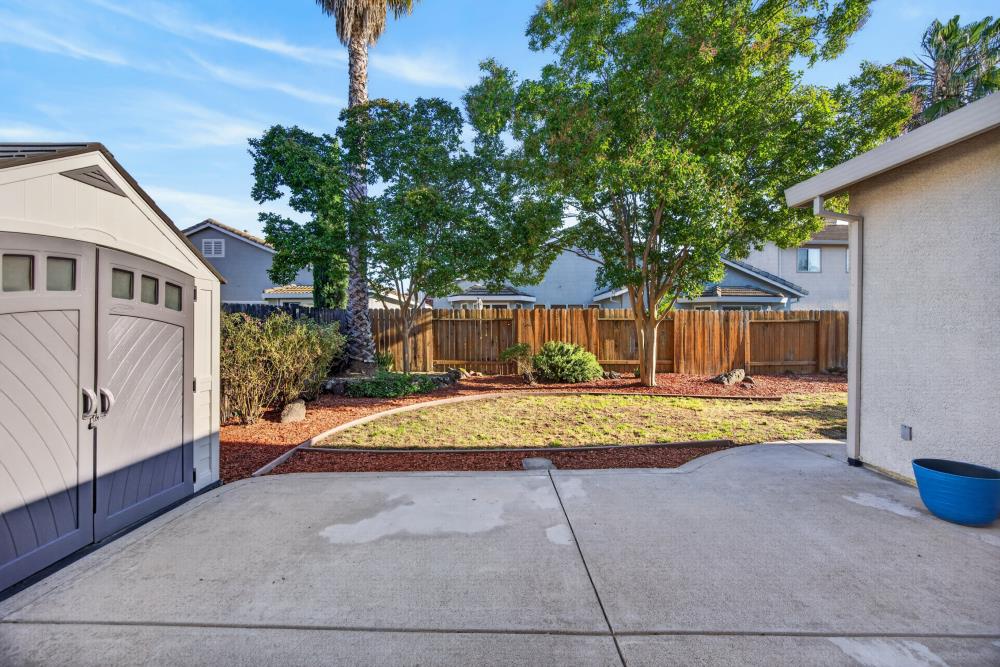 9672 Harvest View Way