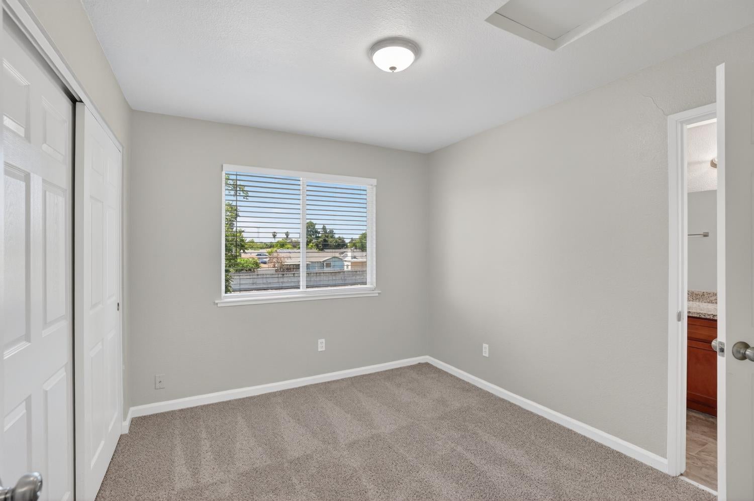 167 Creekside Circle