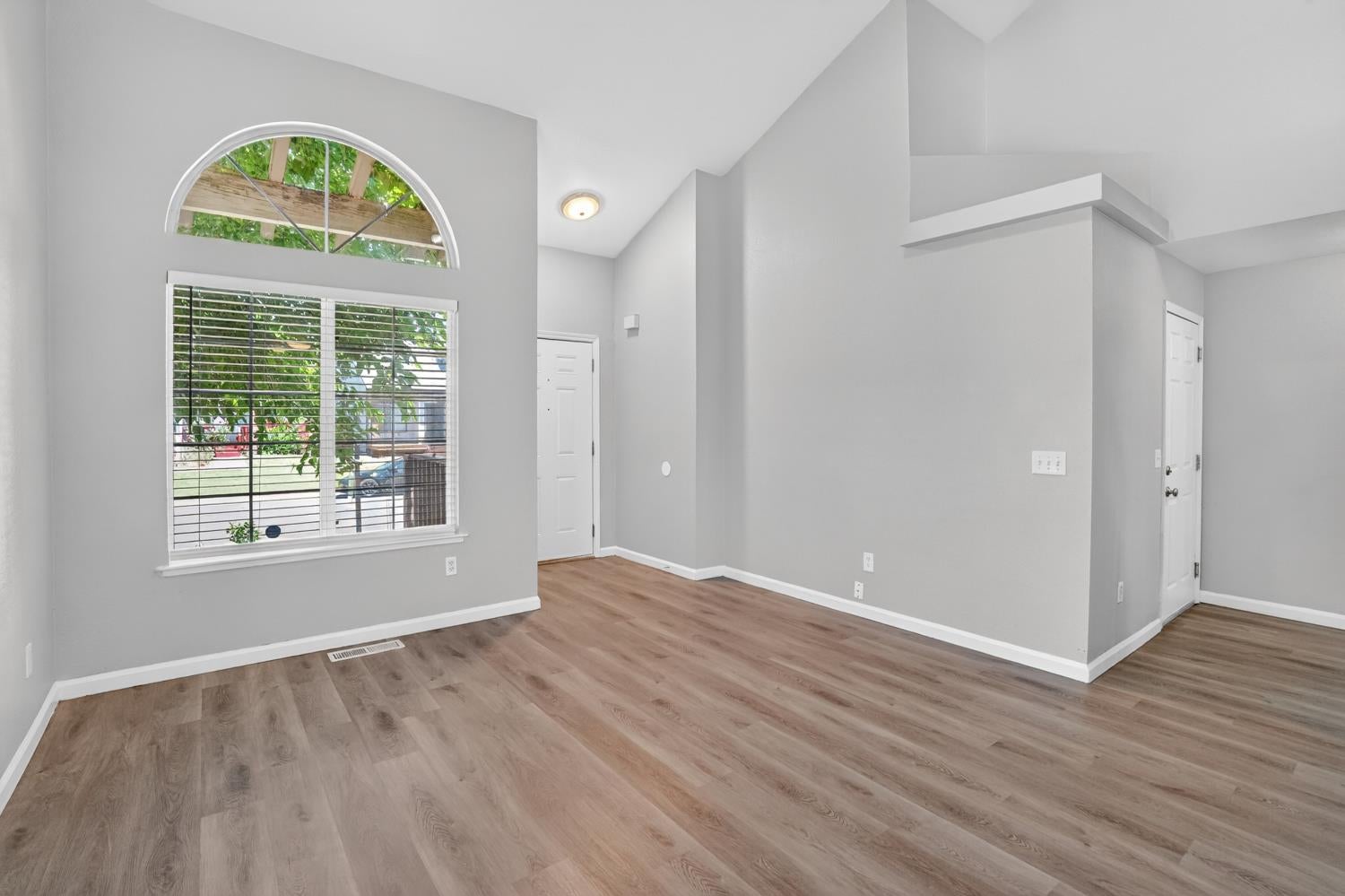 167 Creekside Circle