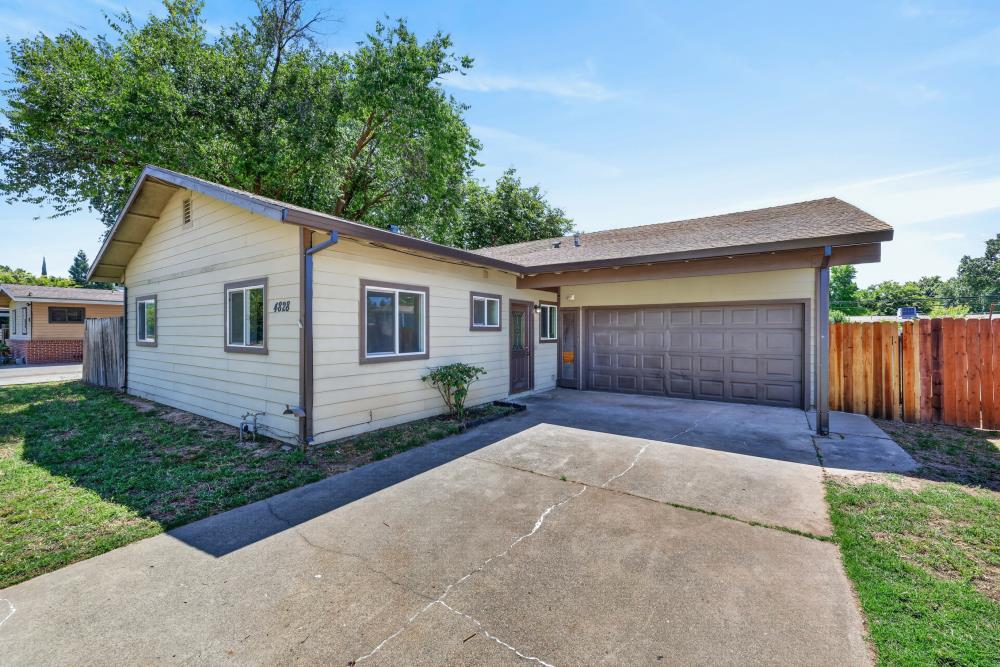 4828 Boyd Drive