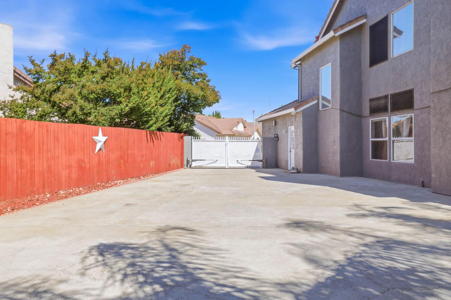 8024 Bridgeburn Court