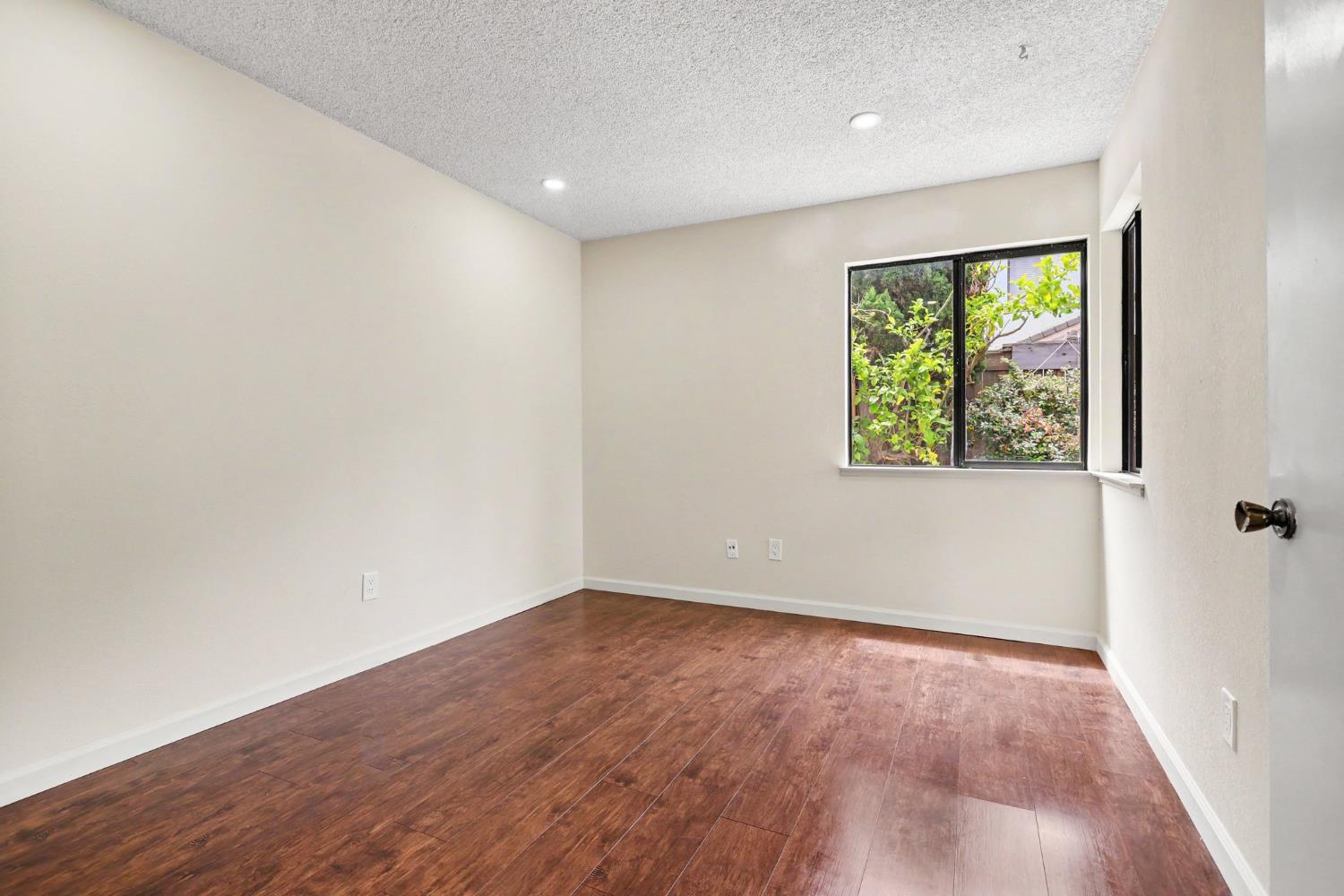 1130 Williams