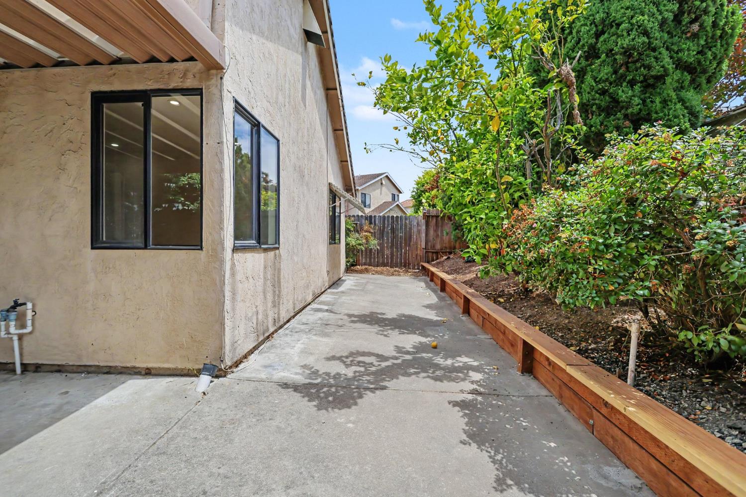 1130 Williams