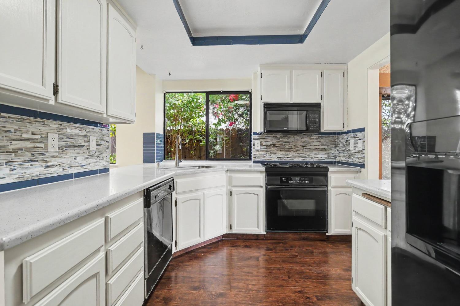 1130 Williams