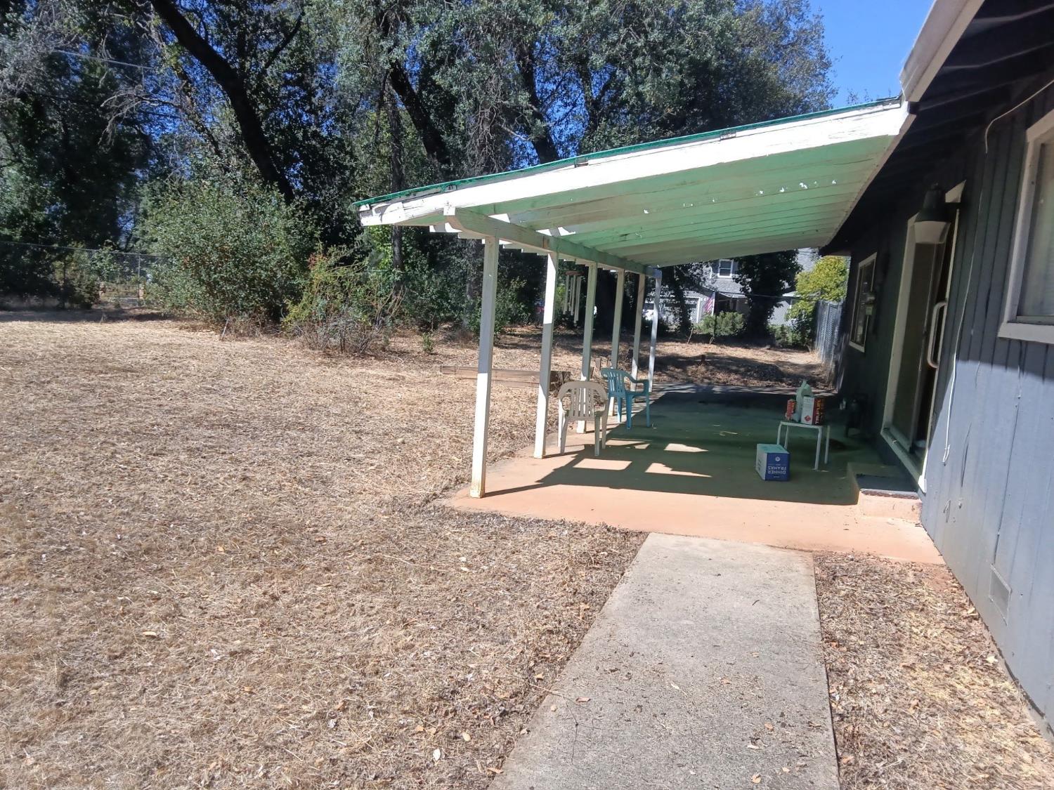 1942 Canyon Road