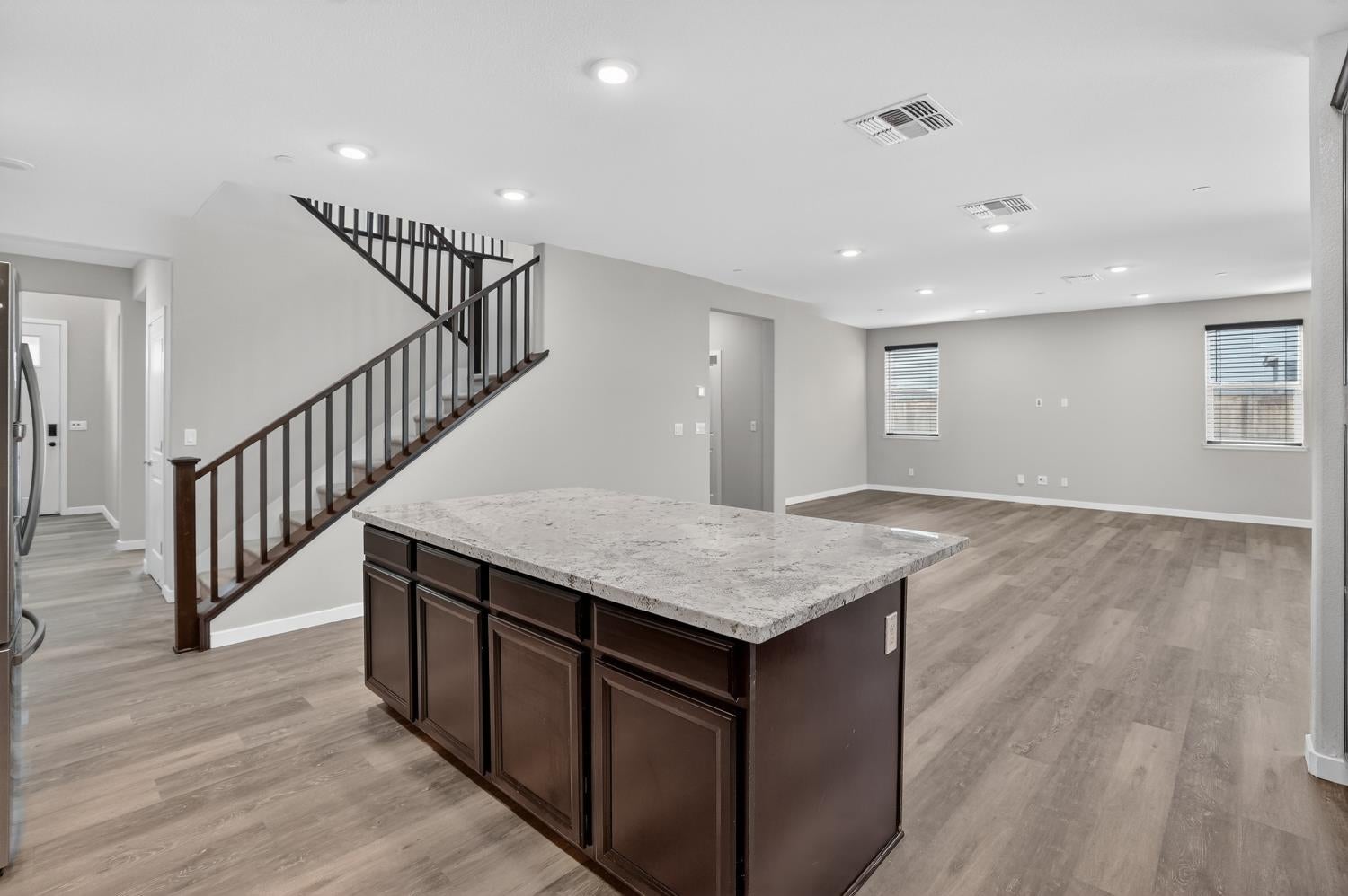 2719 Alcove Way