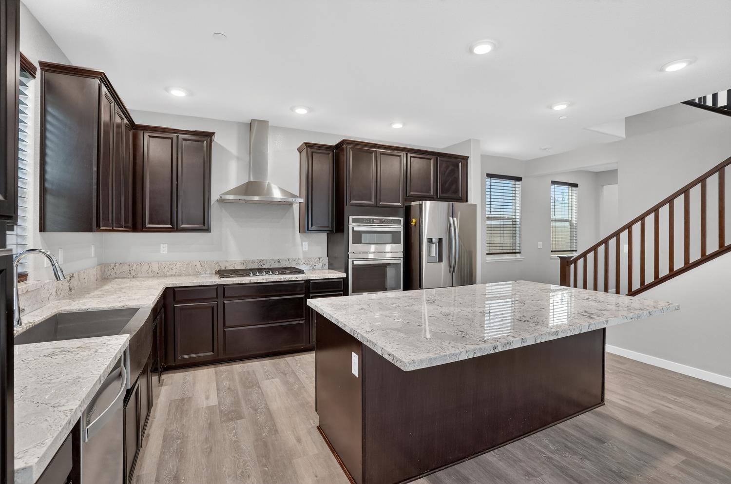 2719 Alcove Way