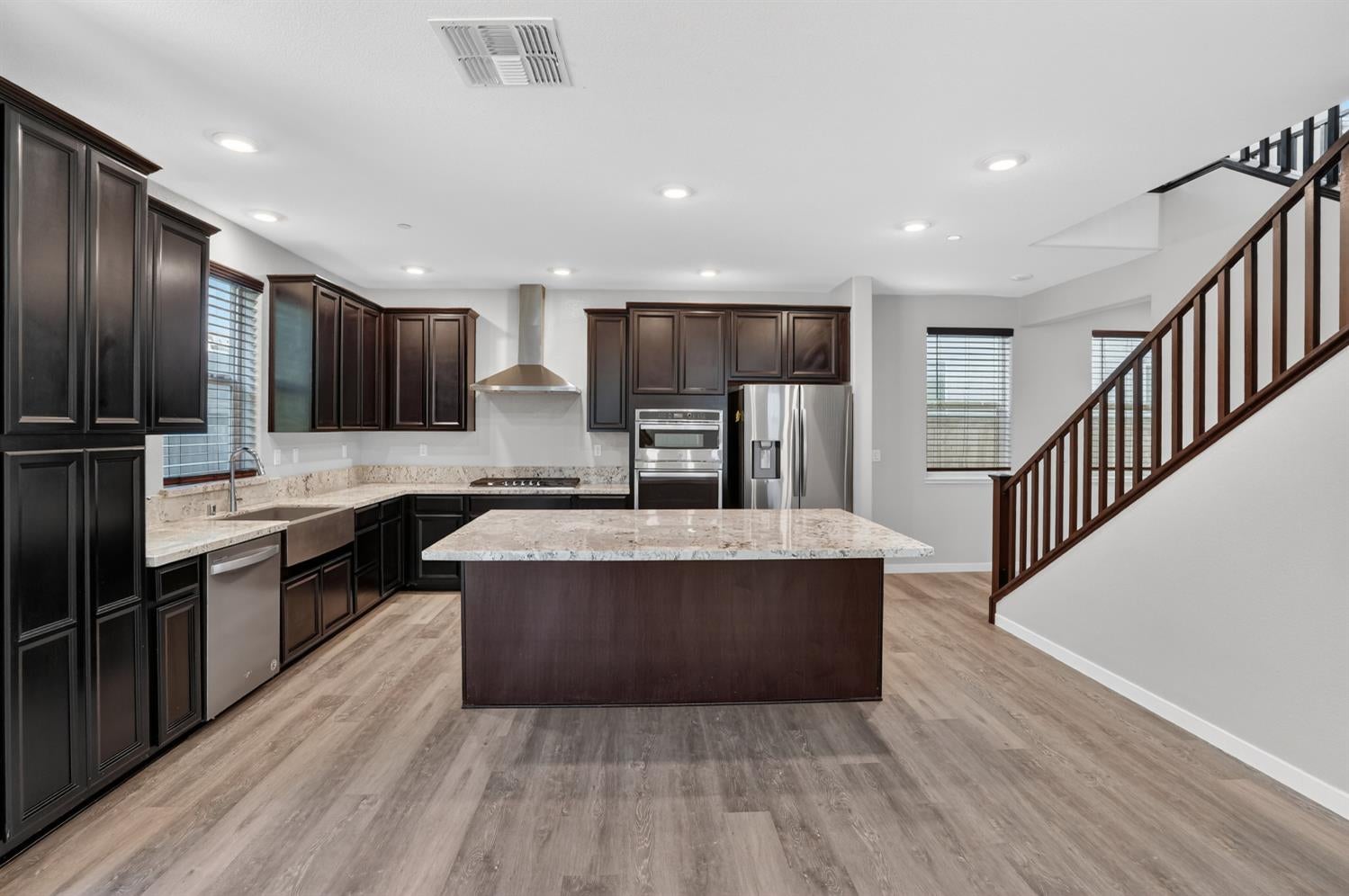 2719 Alcove Way