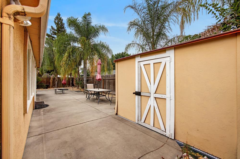 2612 Stonehaven Drive
