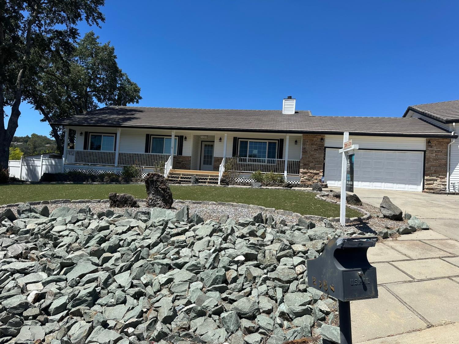 2088 Greenbriar Road
