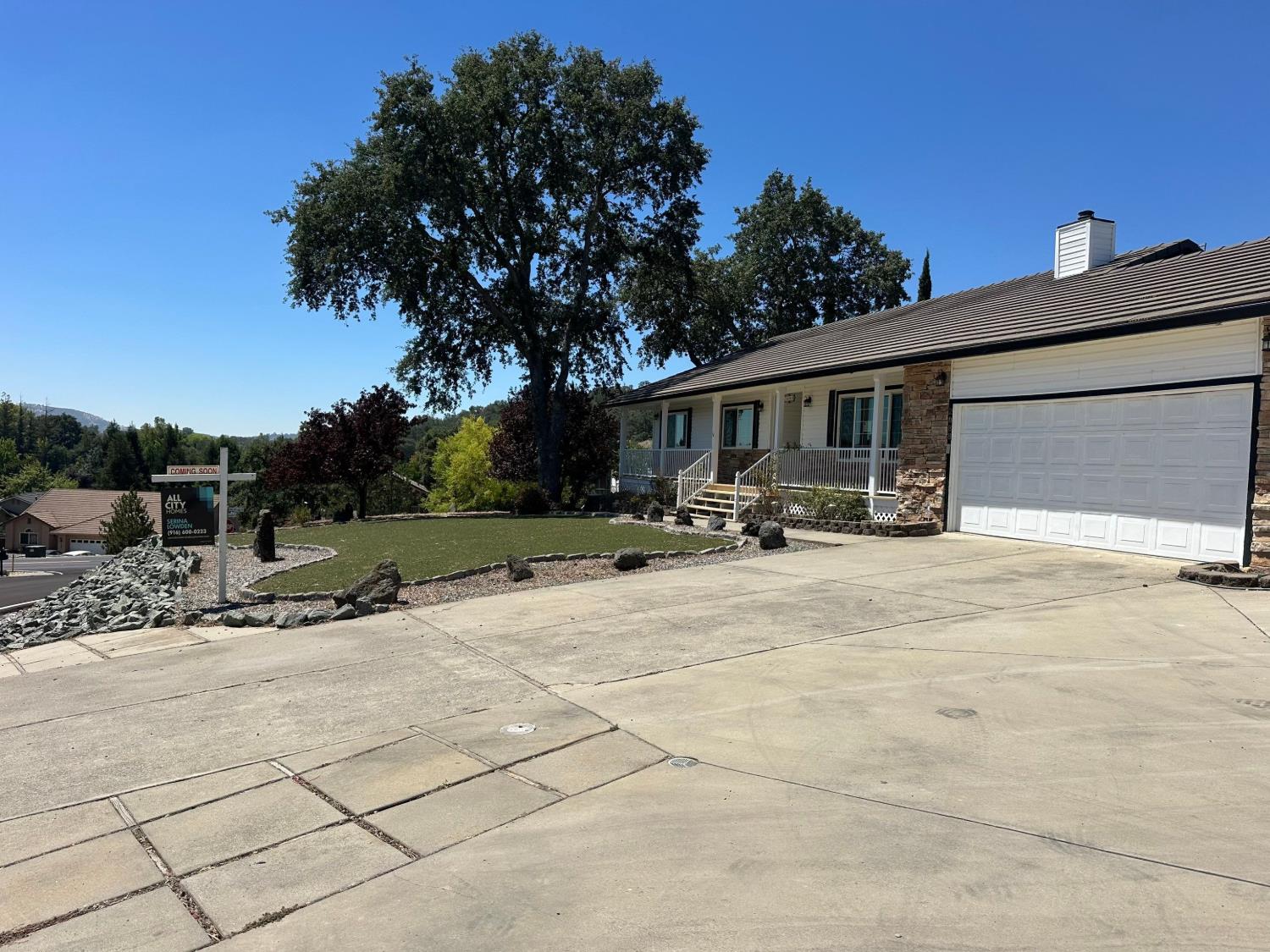 2088 Greenbriar Road