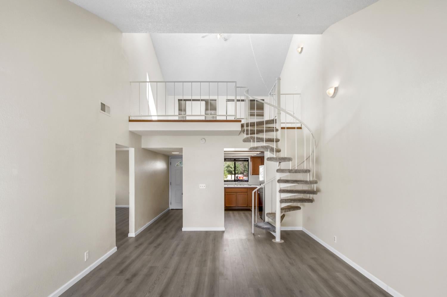 3180 Country Club Drive 1B