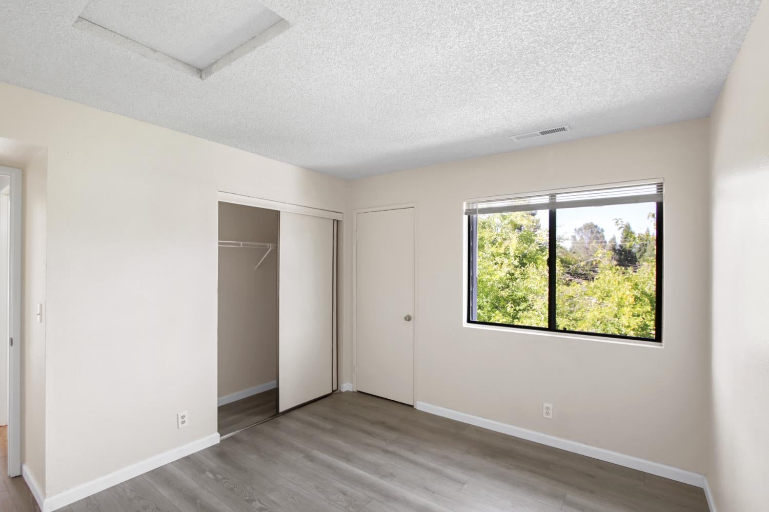 3180 Country Club Drive 1B